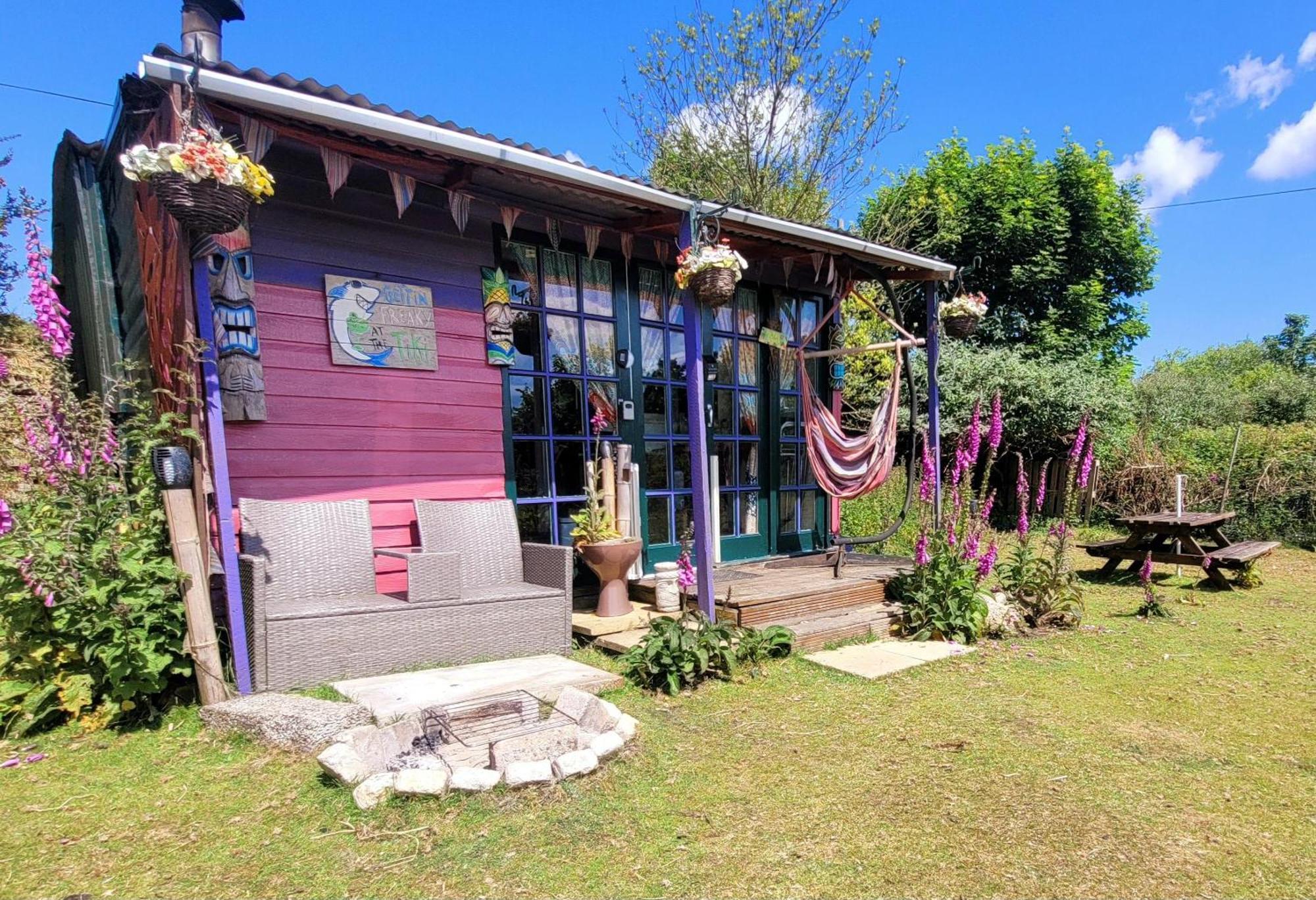 Treguth Glamping Unique Experience - Themed Huts Hotel Saint Day Buitenkant foto